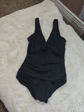 Lauren Ralph Lauren Black V-Neck One-Piece Swimsuit